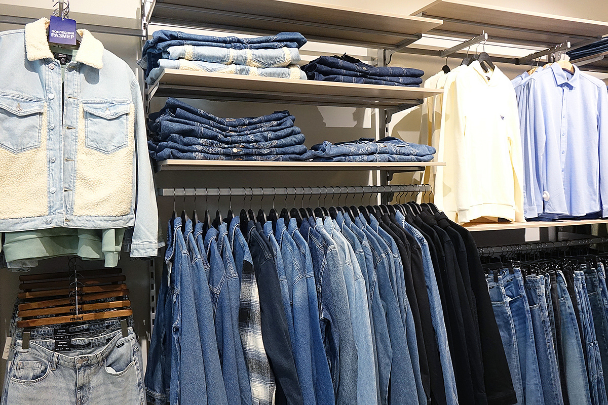 Total denim в магазине «‎МАВИ», ТРЦ «Седьмое небо»